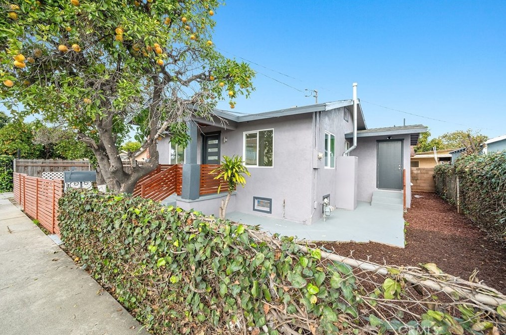 5015 Verona St, Los Angeles CA  90022-3920 exterior