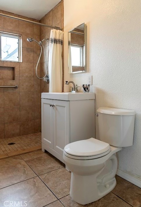 11948 Cedarvale St, Norwalk CA  90650-7258 exterior