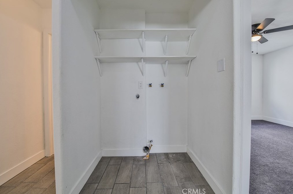 1124 84 Pl, Los Angeles CA  90001-3722 exterior