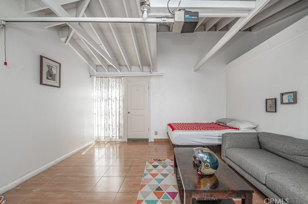 2027 Lemoyne St, Los Angeles CA  90026-1901 exterior