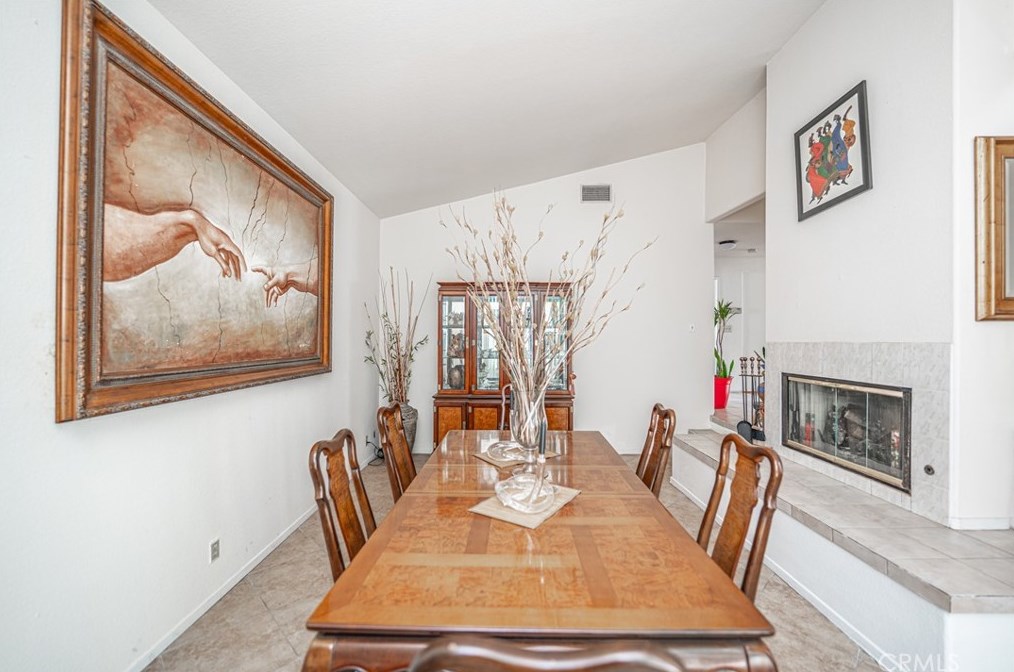 2027 Lemoyne St, Los Angeles CA  90026-1901 exterior