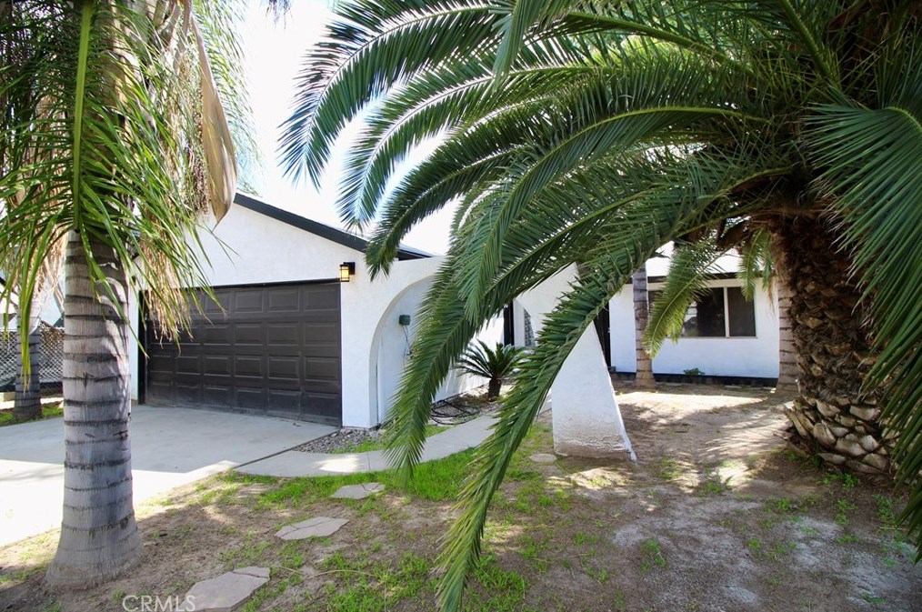 1924 Spring Garden St, Riverside CA  92507-2023 exterior