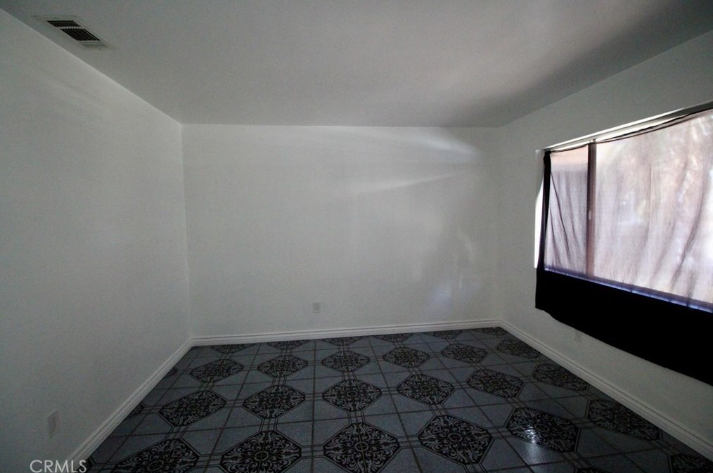 1924 Spring Garden St, Riverside CA  92507-2023 exterior