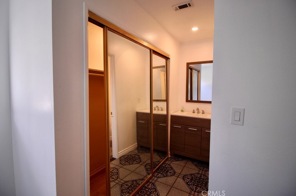 1924 Spring Garden St, Riverside CA  92507-2023 exterior