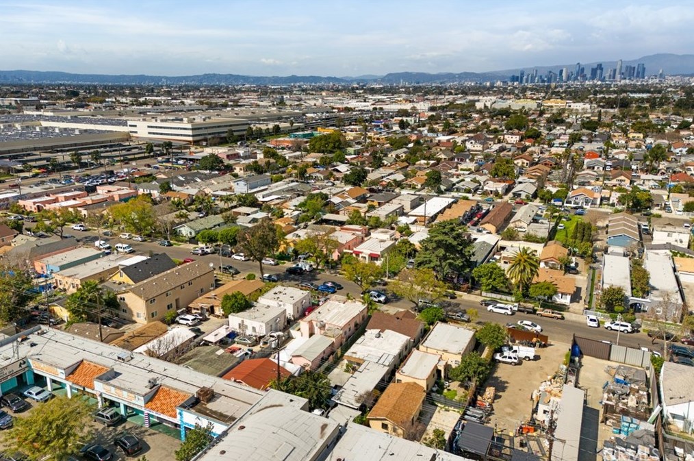 1170 71st St, Los Angeles CA 90003-1837 exterior