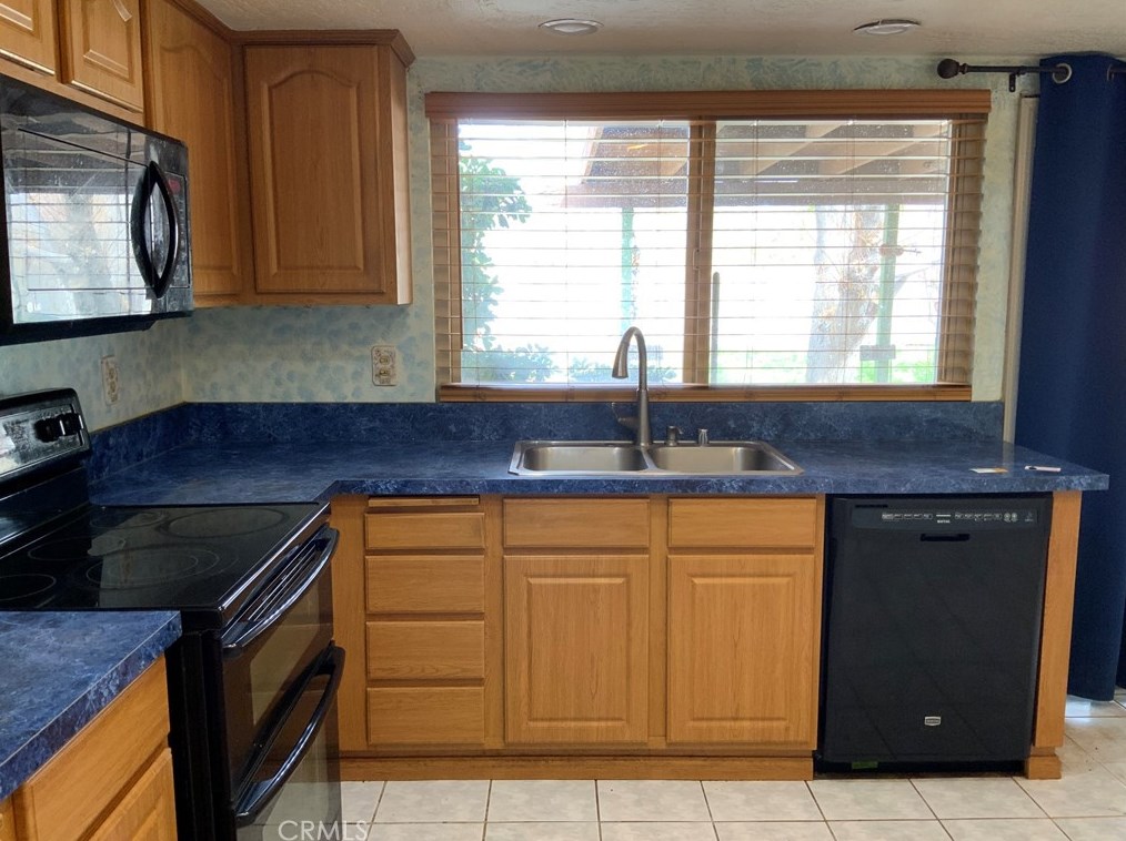 1341 Tara St, Barstow CA  92311-5552 exterior