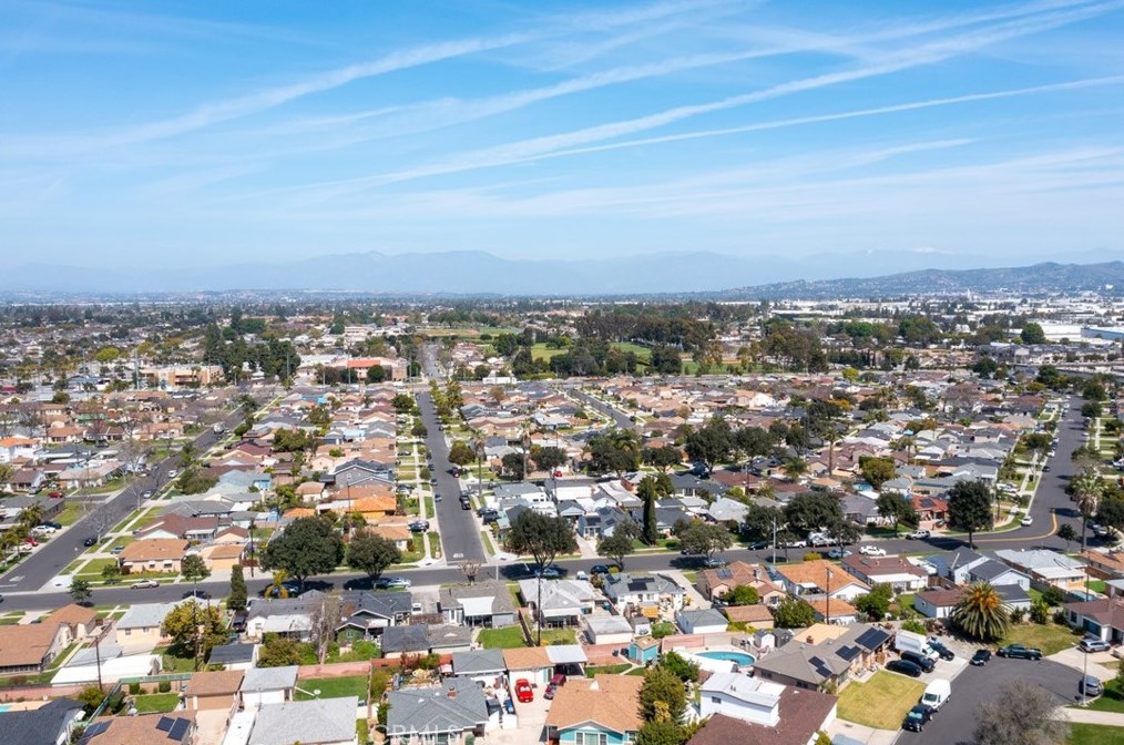 11242 Ringwood Ave, Whittier CA  90670-4342 exterior
