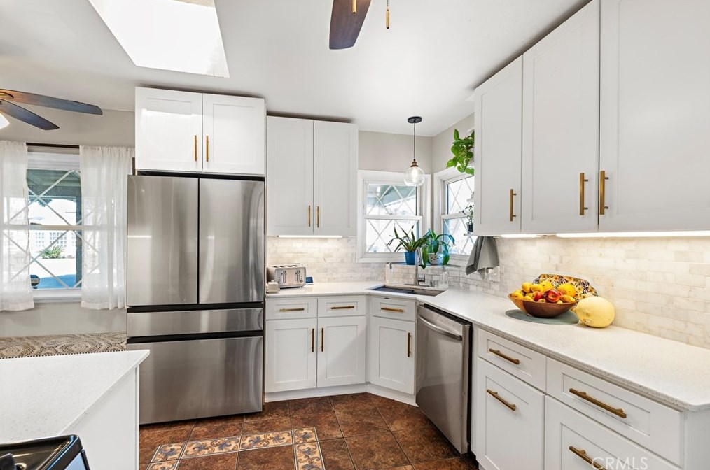 11242 Ringwood Ave, Whittier CA  90670-4342 exterior