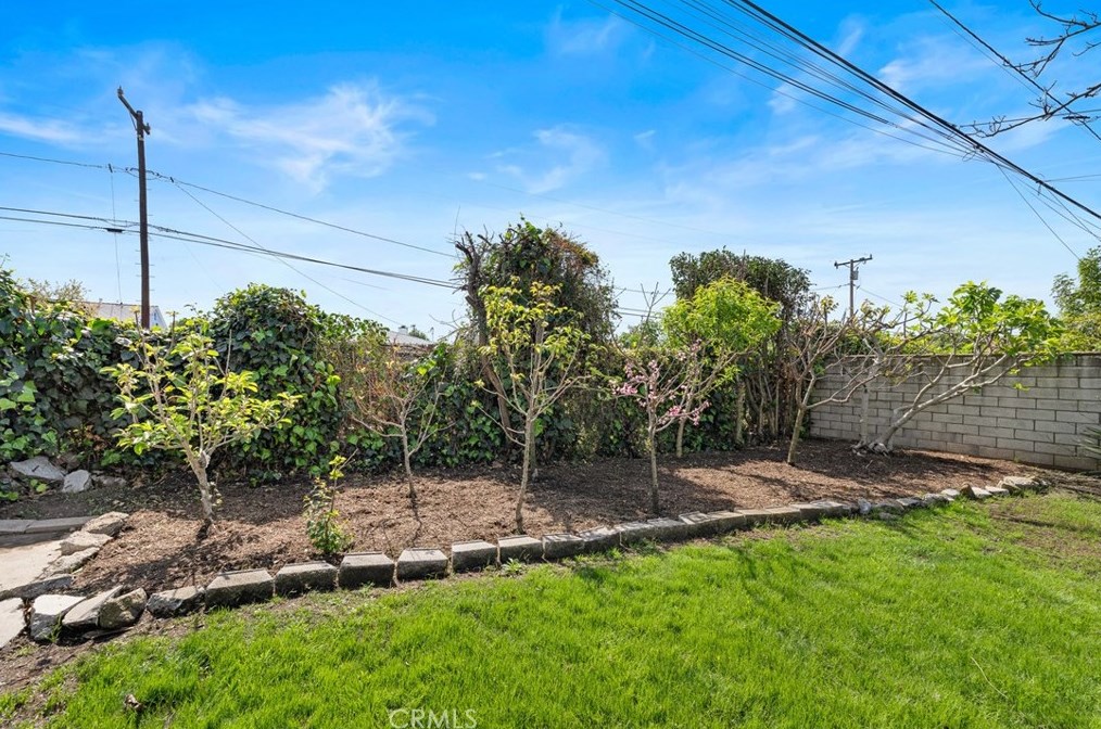 11242 Ringwood Ave, Whittier CA  90670-4342 exterior