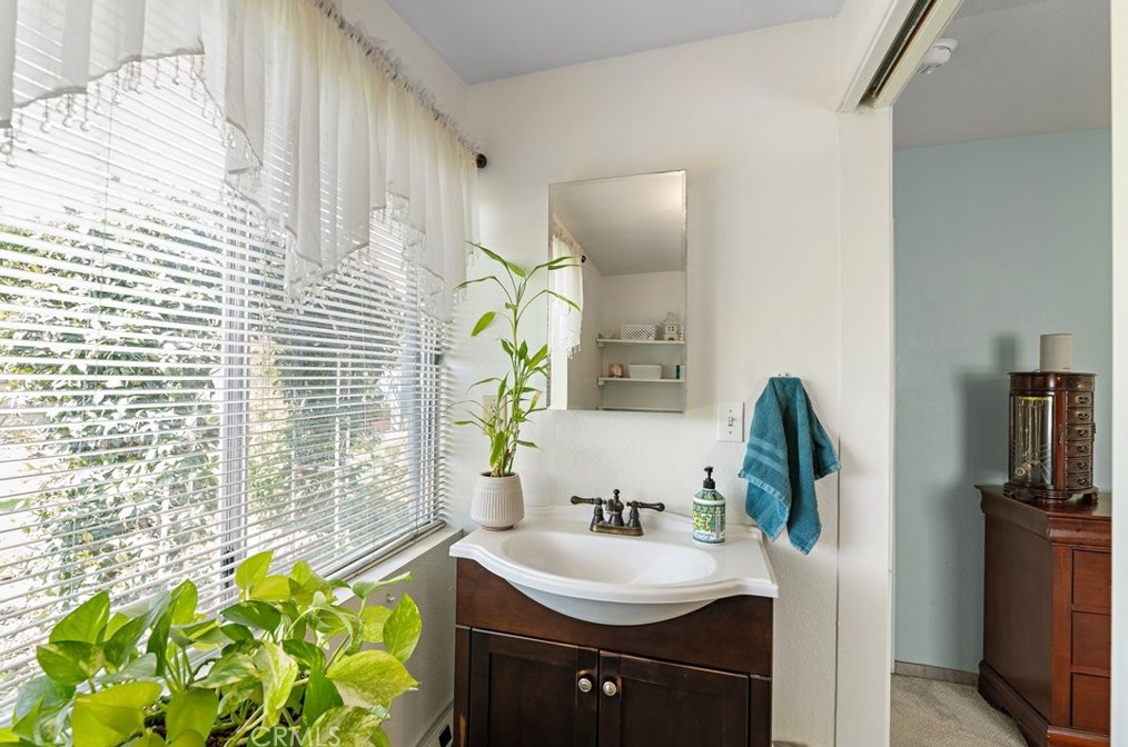 11242 Ringwood Ave, Whittier CA  90670-4342 exterior