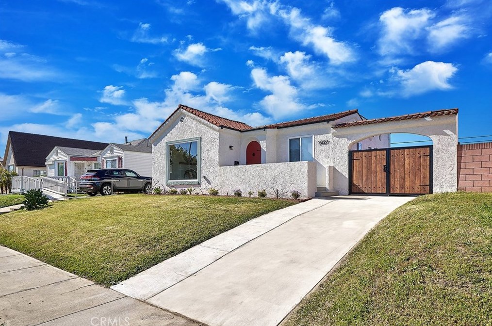 2027 75th St, Los Angeles CA  90047-2302 exterior