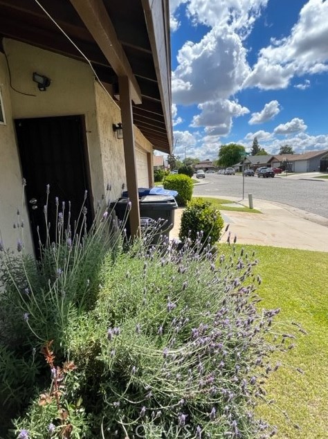 2200 Pinon Springs Cir, Bakersfield CA  93309-4455 exterior