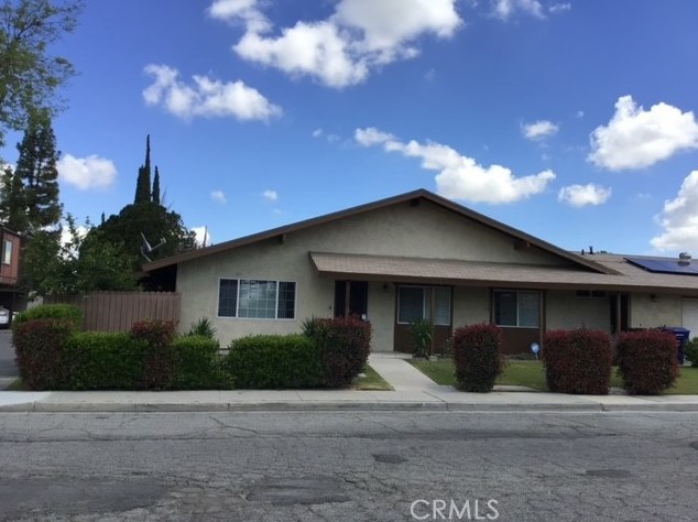 2200 Pinon Springs Cir, Bakersfield CA  93309-4455 exterior