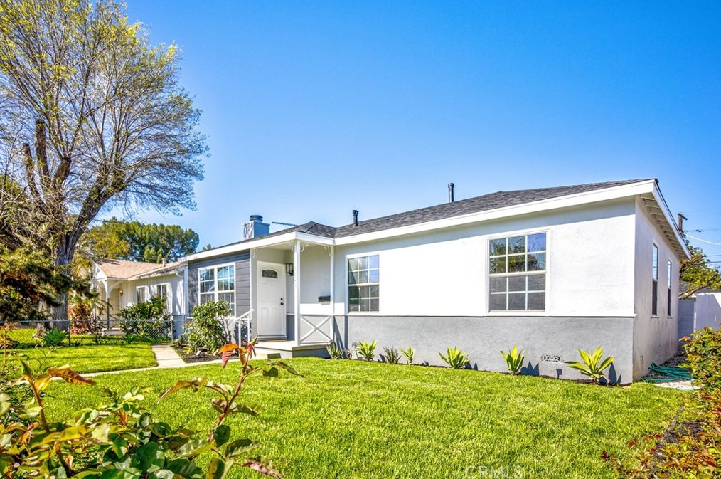 6621 Lindley Ave, Los Angeles CA  91335-5512 exterior