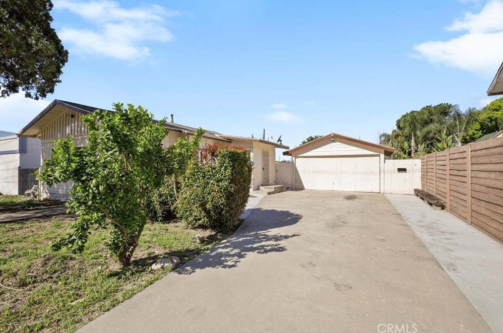 163 Campus Ave, Upland CA  91786-6830 exterior