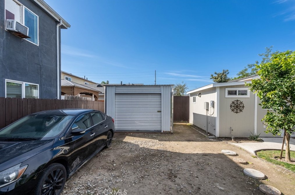 1406 108th St, Los Angeles CA  90047-4944 exterior