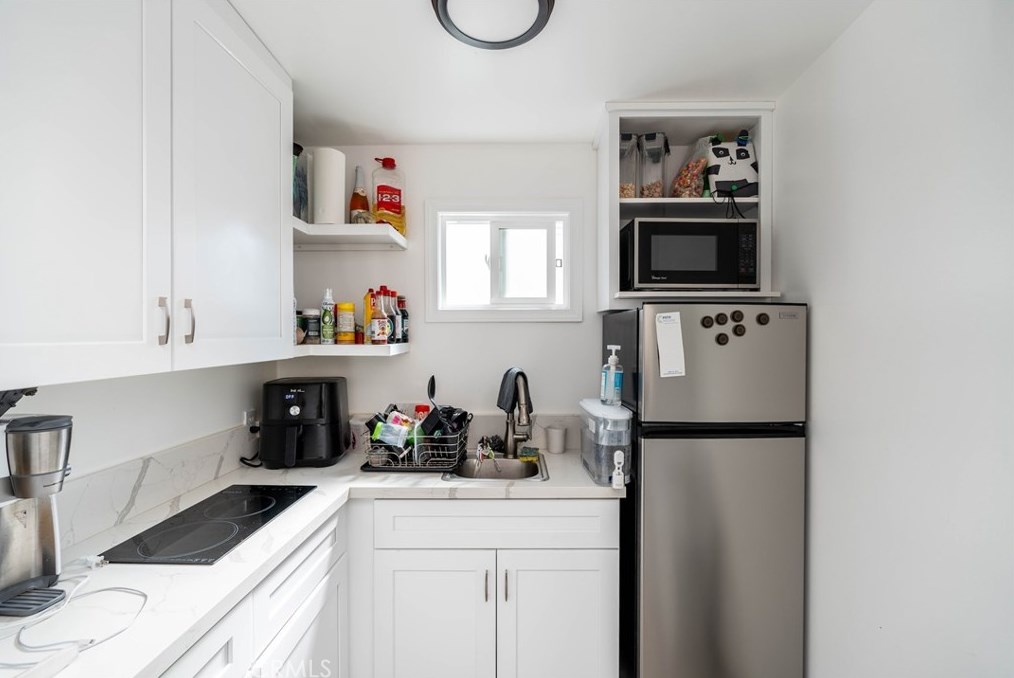 1406 108th St, Los Angeles CA  90047-4944 exterior