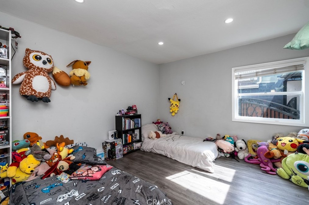 1406 108th St, Los Angeles CA  90047-4944 exterior