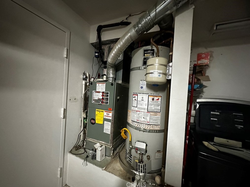 630 Artisan Rd, Thousand Oaks CA  91320-5702 exterior