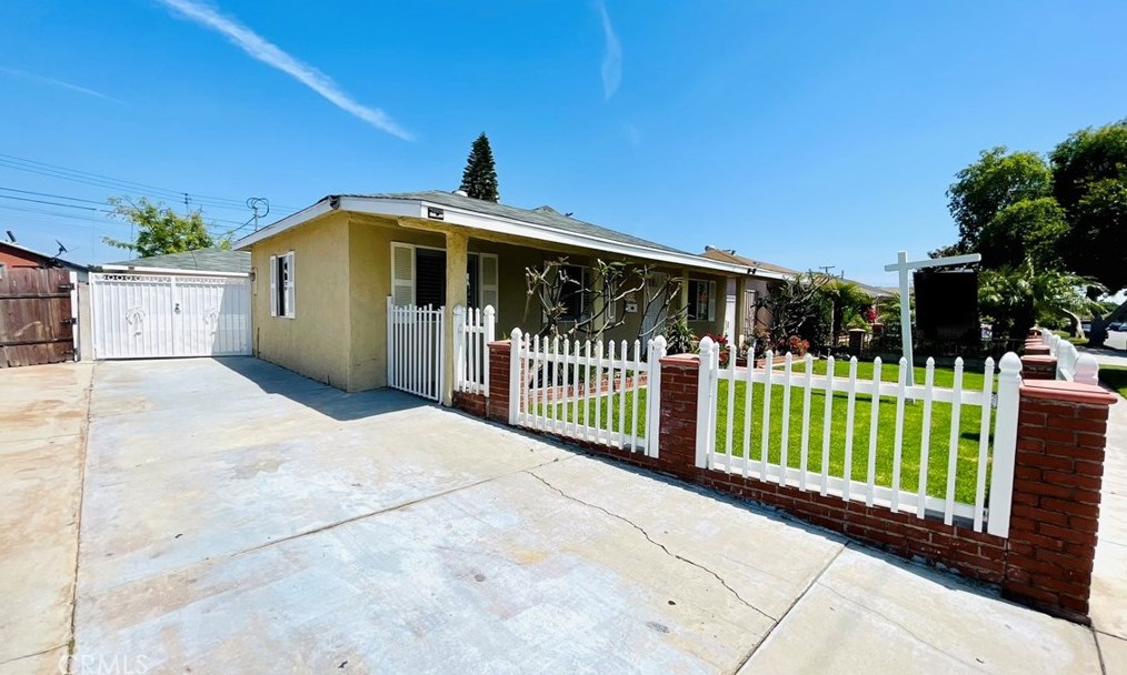 13112 Dalwood Ave, Norwalk CA  90650-5621 exterior