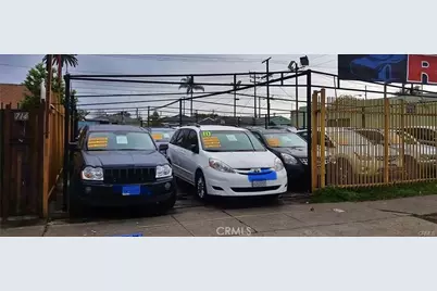 710 E Florence Avenue, Los Angeles, CA 90001 - Photo 1