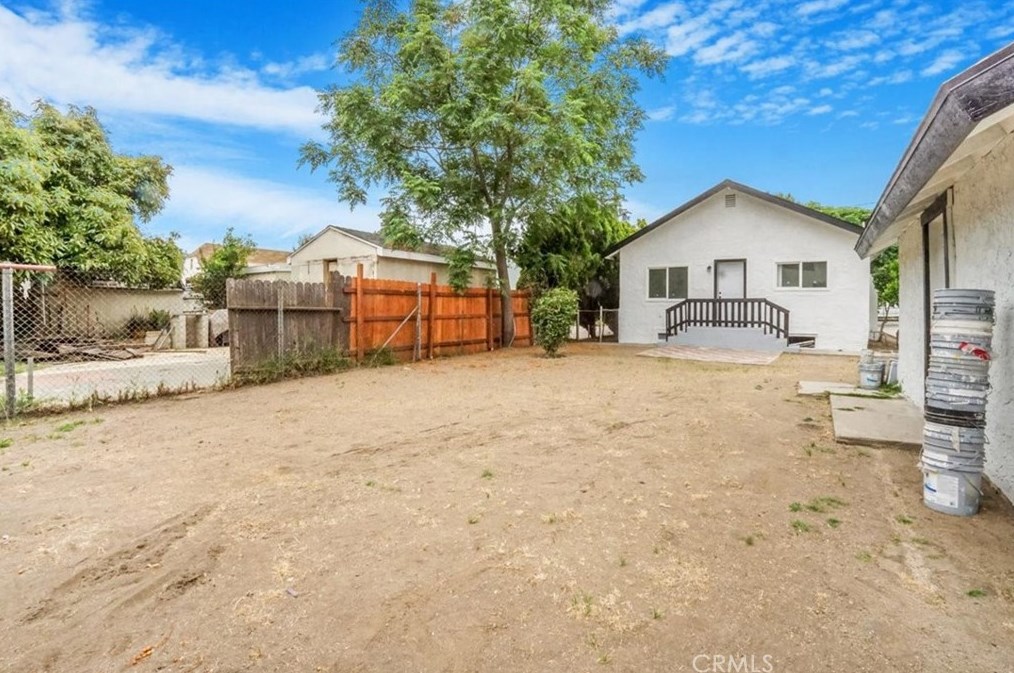 3987 Mtn Vw Ave, San Bernardino CA  92405-2371 exterior