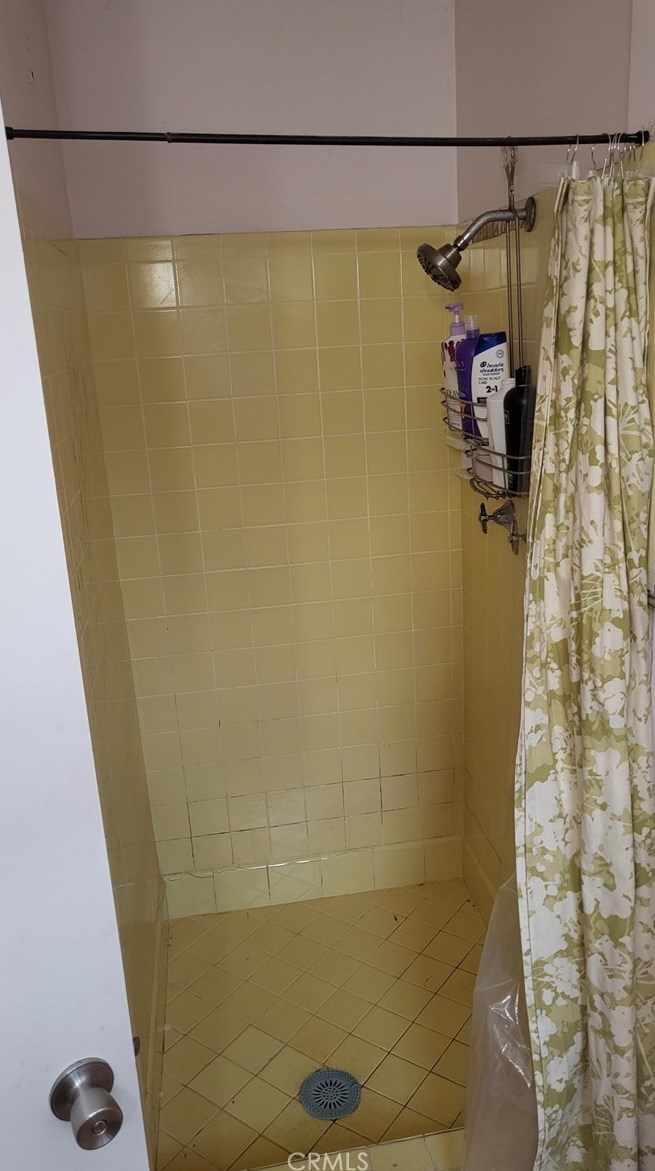 13239 Bechard Ave, Norwalk CA  90650-4421 exterior