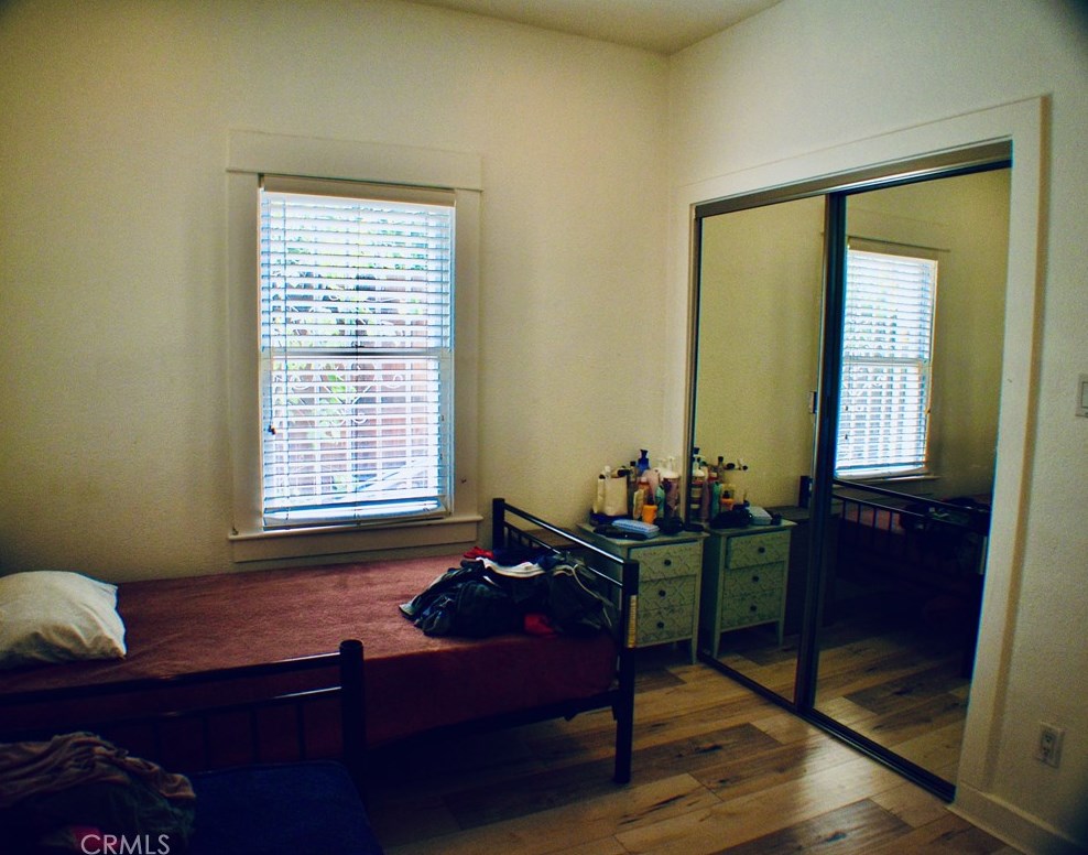 2523 2nd St, Los Angeles CA  90057-2004 exterior