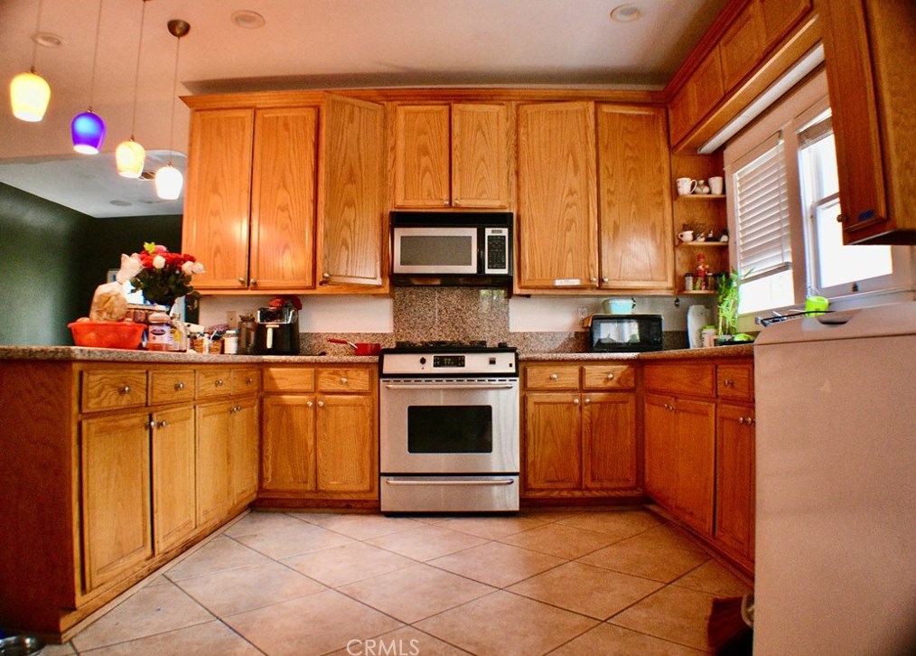 2523 2nd St, Los Angeles CA  90057-2004 exterior