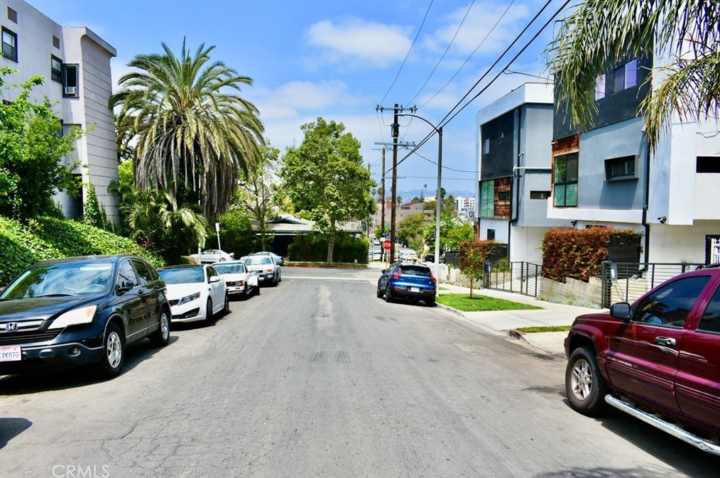 2523 2nd St, Los Angeles CA  90057-2004 exterior