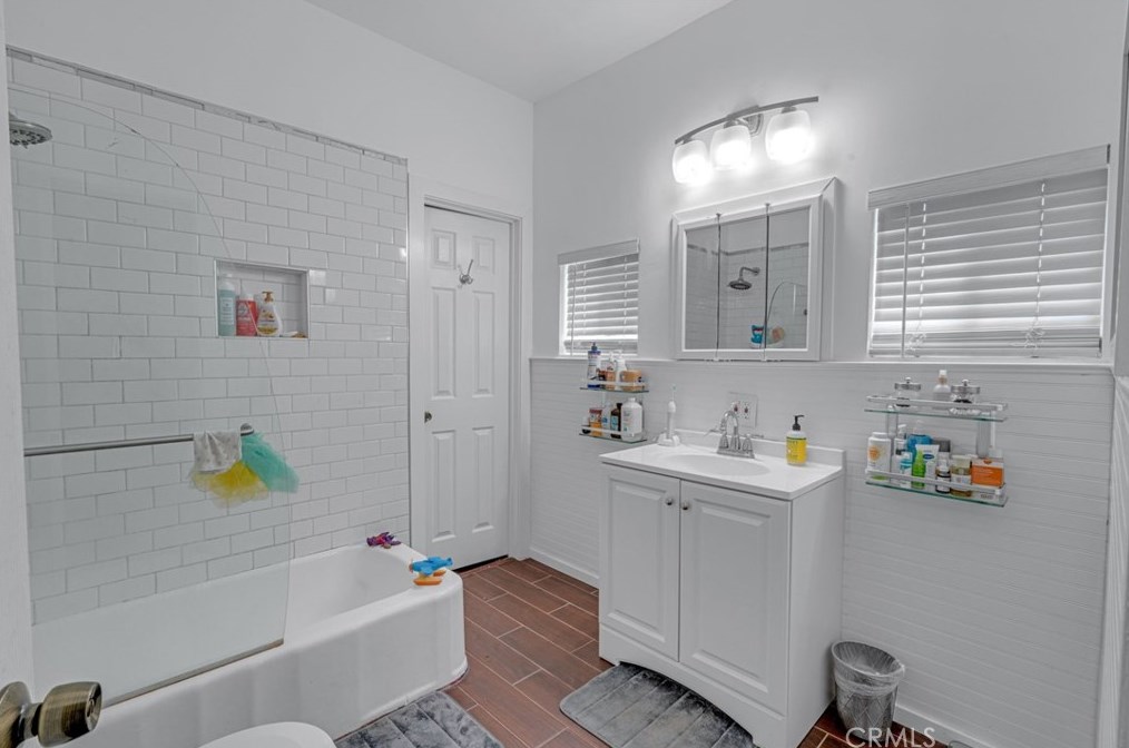 4323 Honduras St, Los Angeles CA  90011-3818 exterior