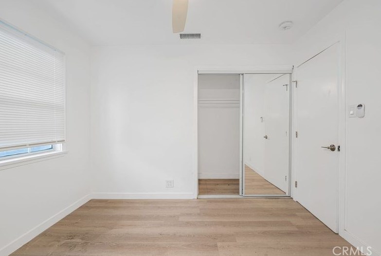 832 Century Blvd, Los Angeles CA  90044-4569 exterior