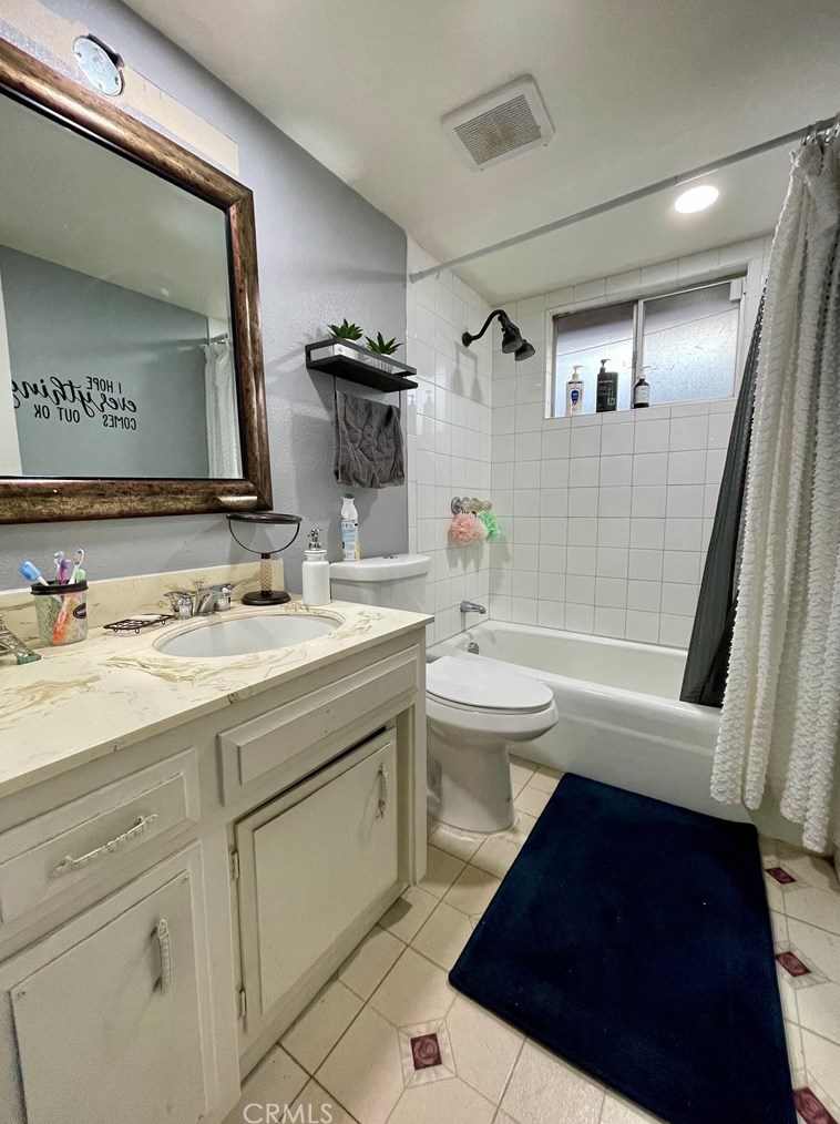 527 Montebello Pl, Hemet CA  92543-7255 exterior