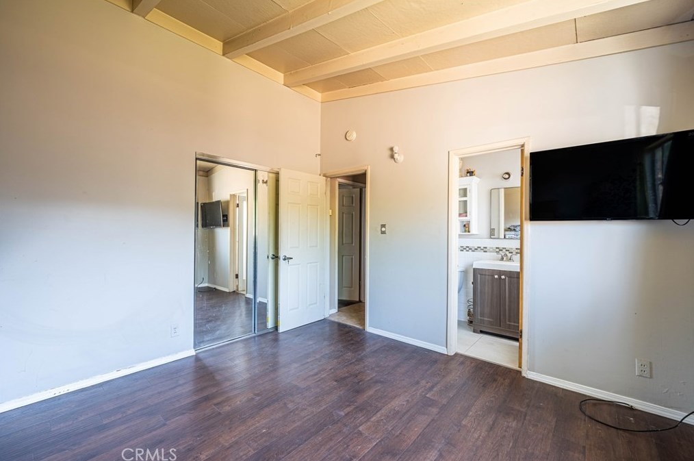 1821 Glenpark St, Pomona CA  91768-1223 exterior