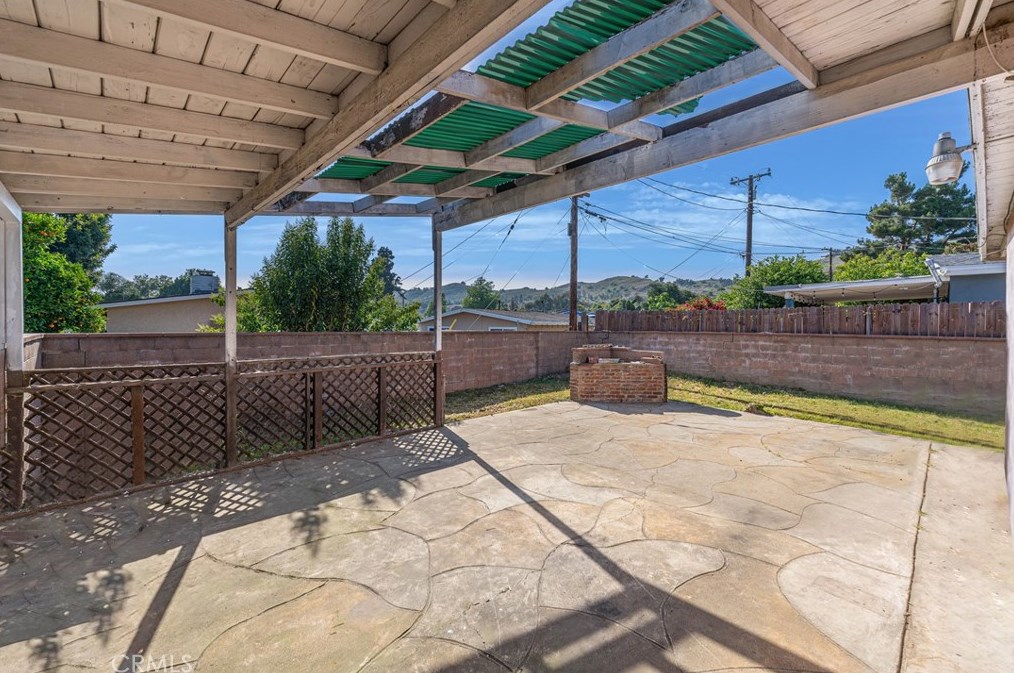 1821 Glenpark St, Pomona CA  91768-1223 exterior