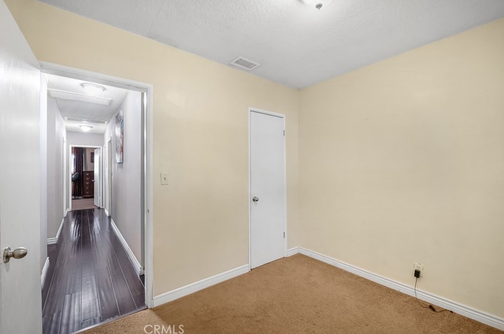 4193 Overland St, Riverside CA  92503-4069 exterior