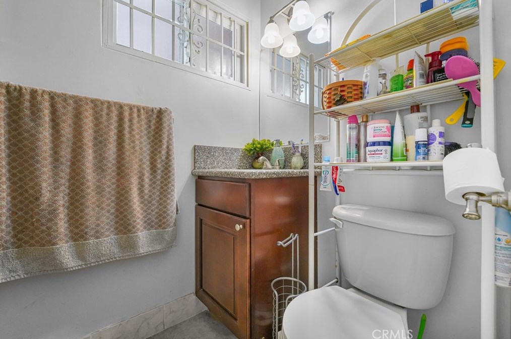 4193 Overland St, Riverside CA  92503-4069 exterior