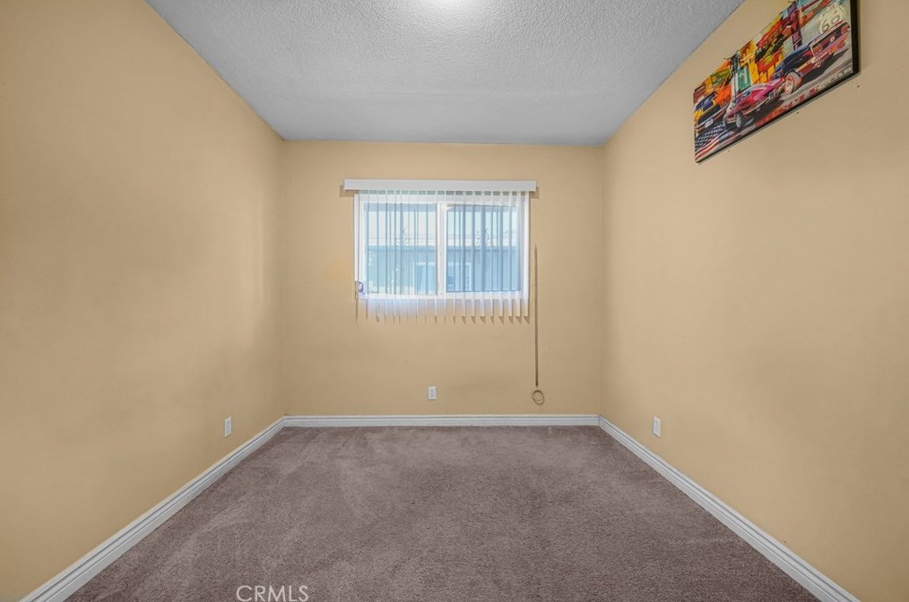 4193 Overland St, Riverside CA  92503-4069 exterior