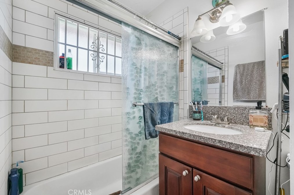 4193 Overland St, Riverside CA  92503-4069 exterior