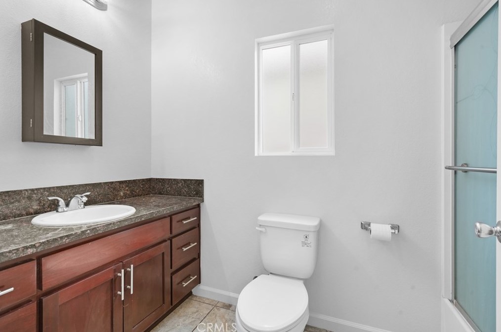 8213 Morton Ave, Los Angeles CA  90001-3541 exterior