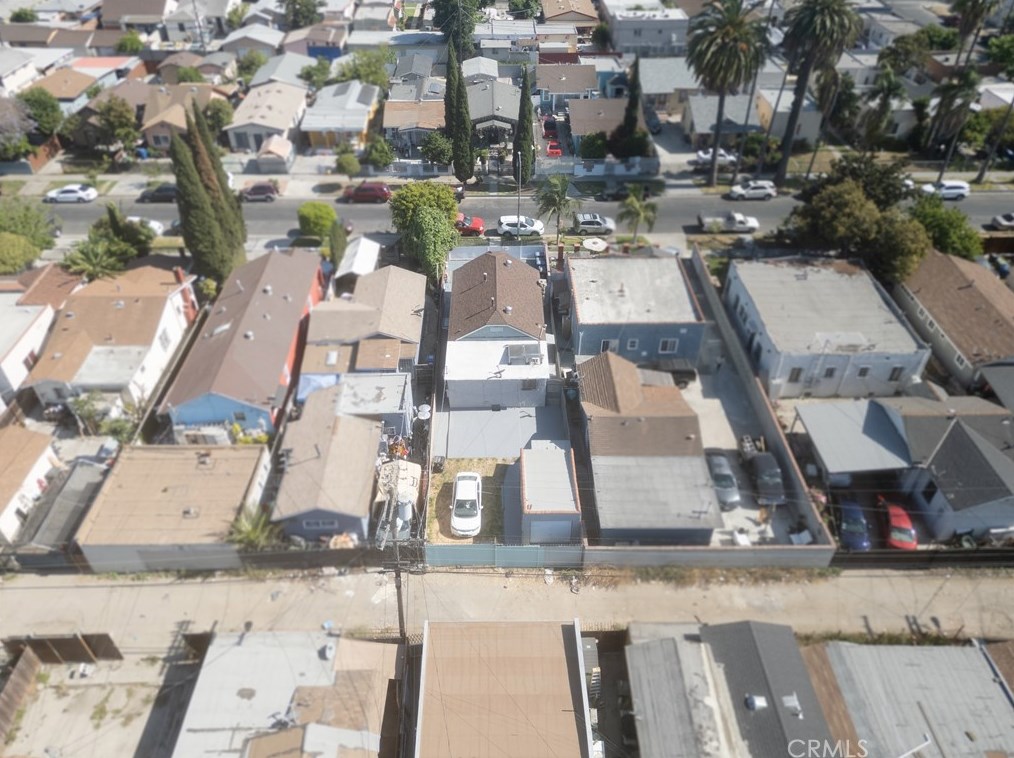 1437 59th Pl, Los Angeles CA  90001-1213 exterior