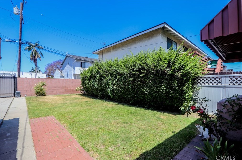 6545 Gaviota Ave, Long Beach CA  90805-2524 exterior