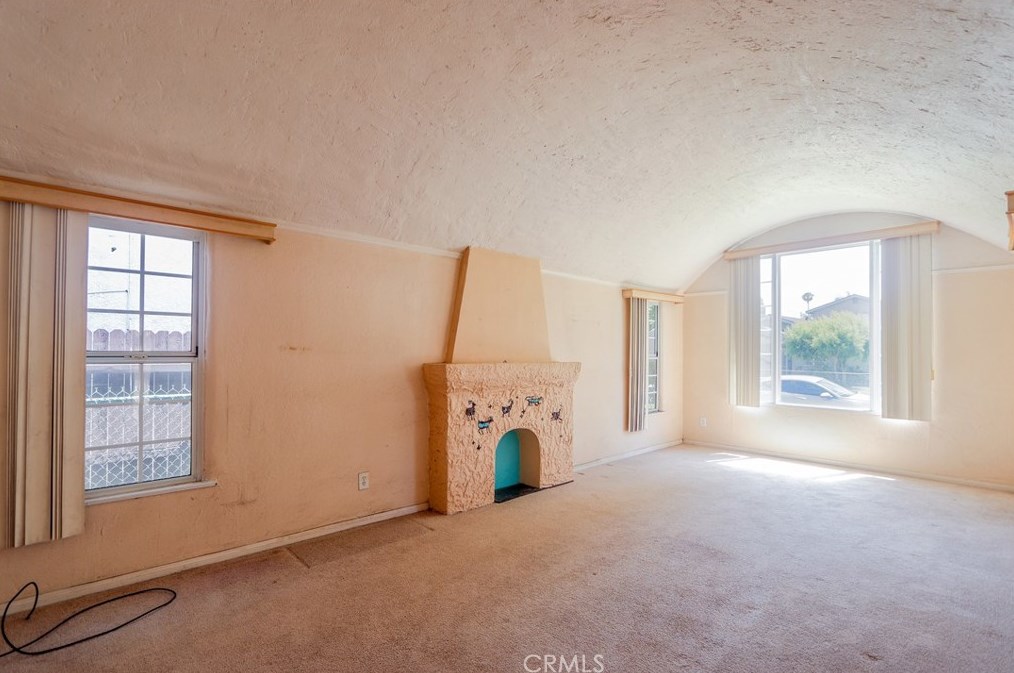 6545 Gaviota Ave, Long Beach CA  90805-2524 exterior