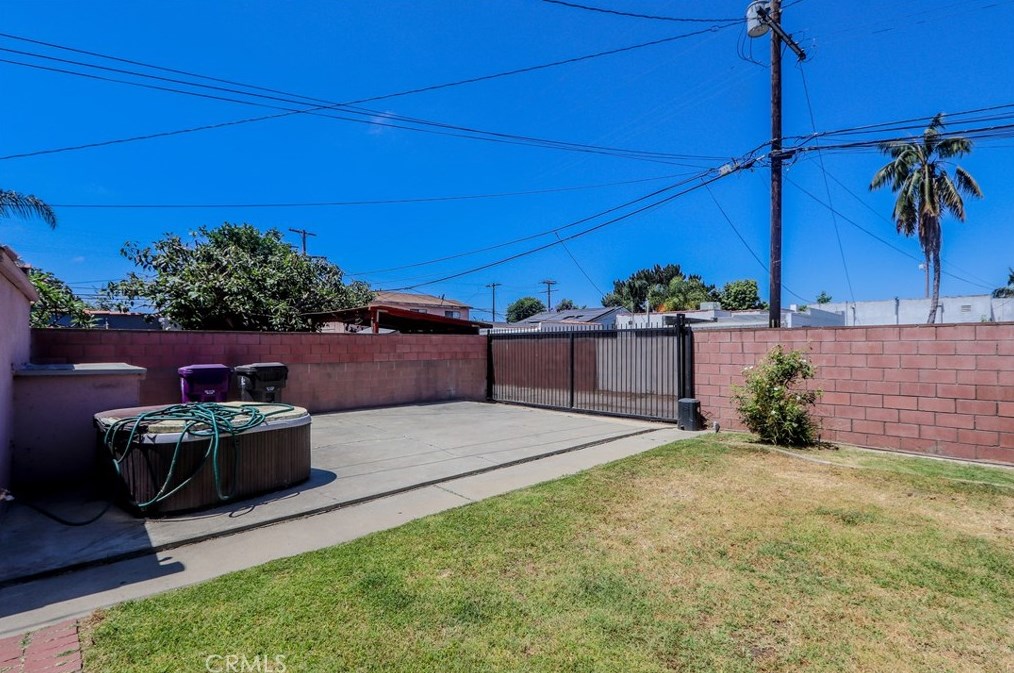 6545 Gaviota Ave, Long Beach CA  90805-2524 exterior