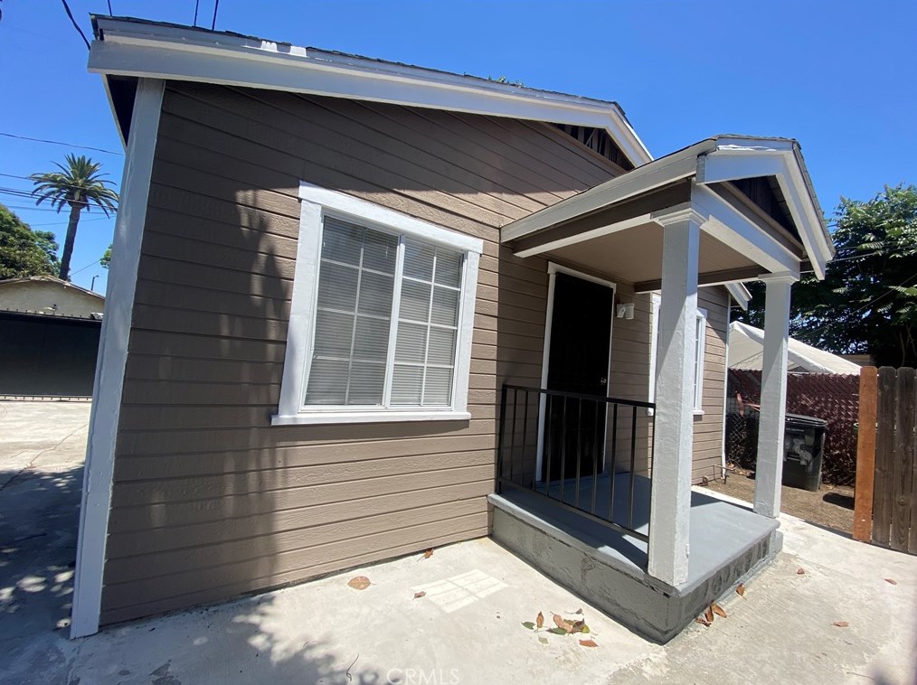 1723 59th Pl, Los Angeles CA  90043-3011 exterior
