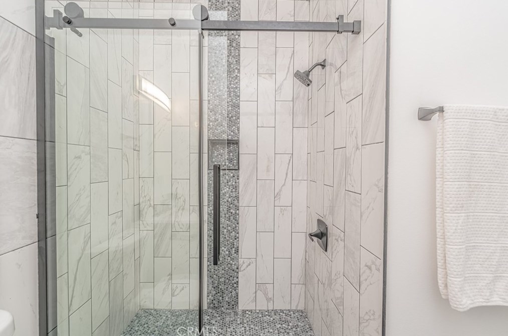 702 41st Pl, Los Angeles CA  90011-2951 exterior