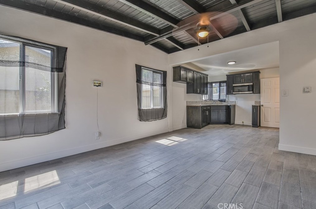 216 66 St, Los Angeles CA  90003-1813 exterior