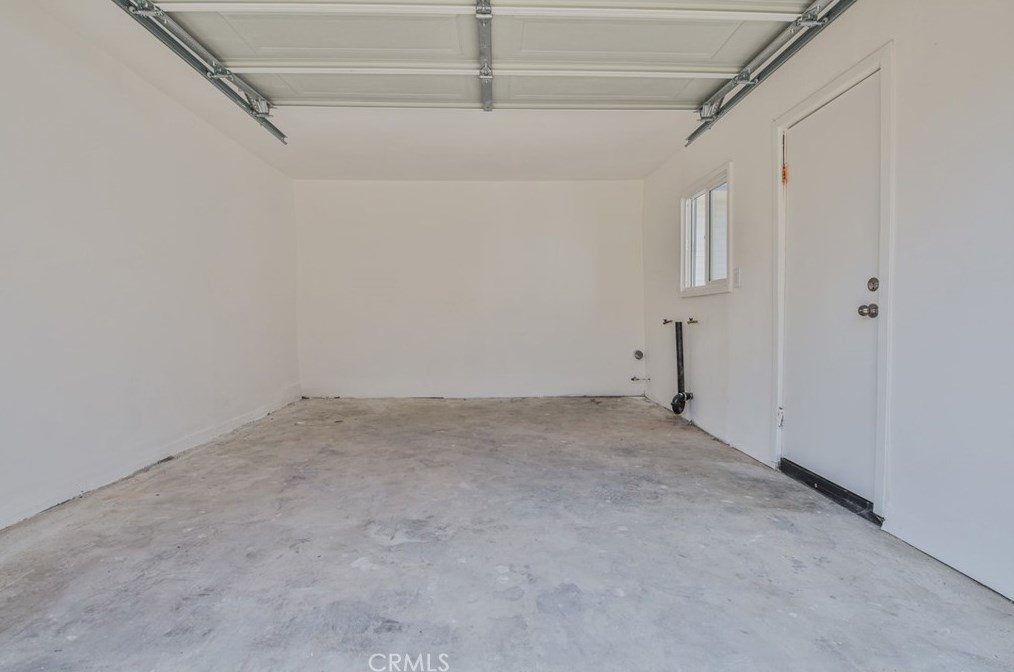 216 66 St, Los Angeles CA  90003-1813 exterior