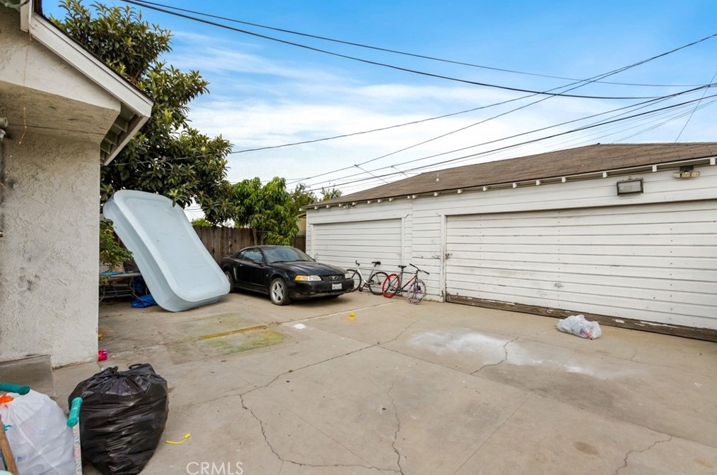 1725 55th St, Long Beach CA  90805-5318 exterior