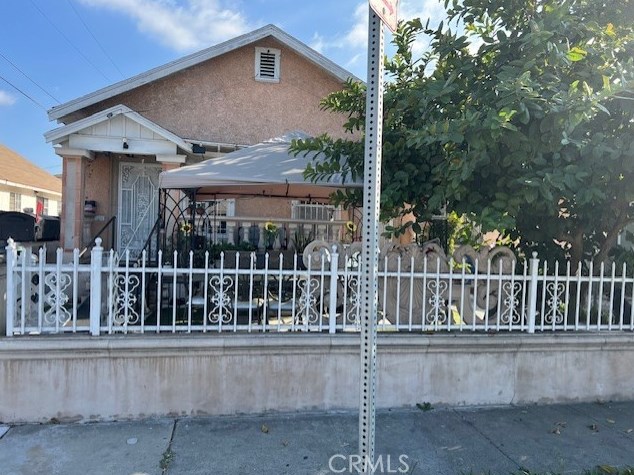 344 84 Pl, Los Angeles CA  90003-3106 exterior